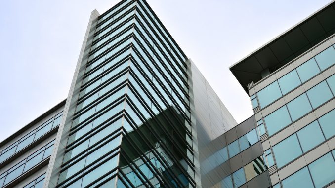 centre d'affaires Image en contreplongée de gratte-ciels