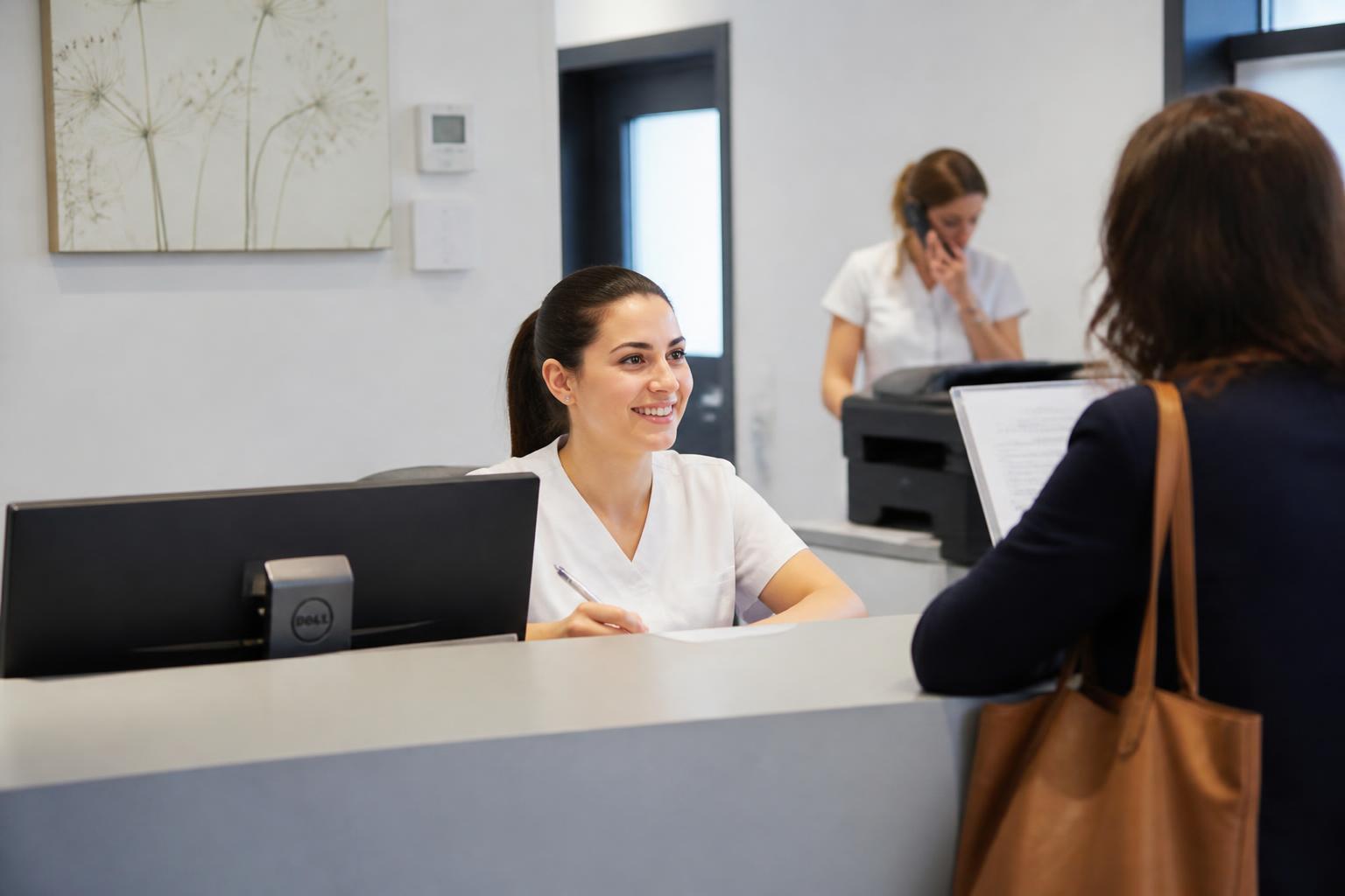 découvrez notre guide complet pour devenir secrétaire médicale en 2026, avec toutes les étapes clés pour réussir votre formation et lancer votre carrière dans le secteur médical.