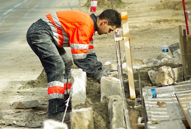 Des travaux qui débordent sur la voirie ? Une DOV est obligatoire !